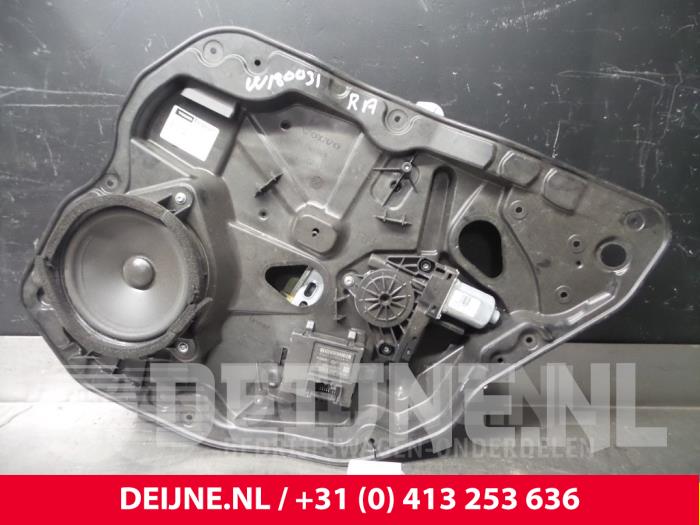 Volvo V70 Fenstermechanik 4-türig rechts hinten O3286