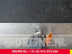 Volvo S60 Throttle body O3350 photo 2
