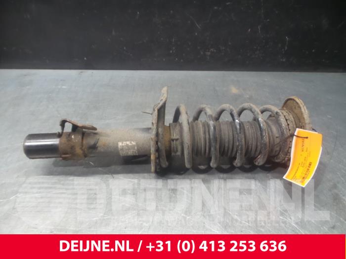 Volvo S60 Stoßdämpferstrebe rechts vorne O3424
