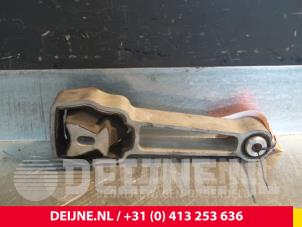 Volvo V70 Gearbox mount O3553 photo 2