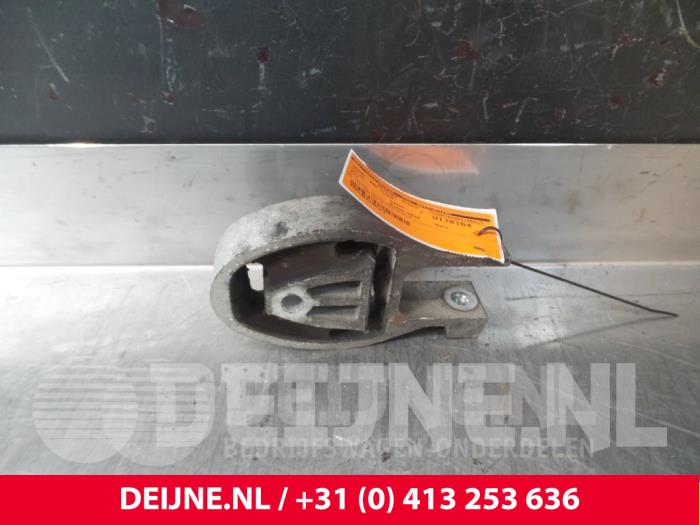 Volvo V70 Versnellingsbak Steun O3554