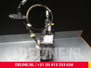 Volvo XC60 Automatic gear selector O3596 photo 2