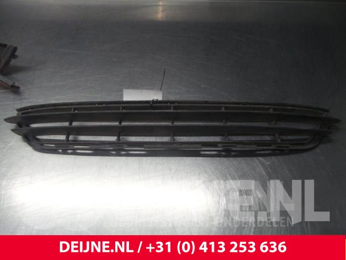 Volvo V60 Bumper Rooster O3682