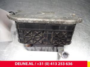 Volvo S80 Ölkühler O3728 foto 4