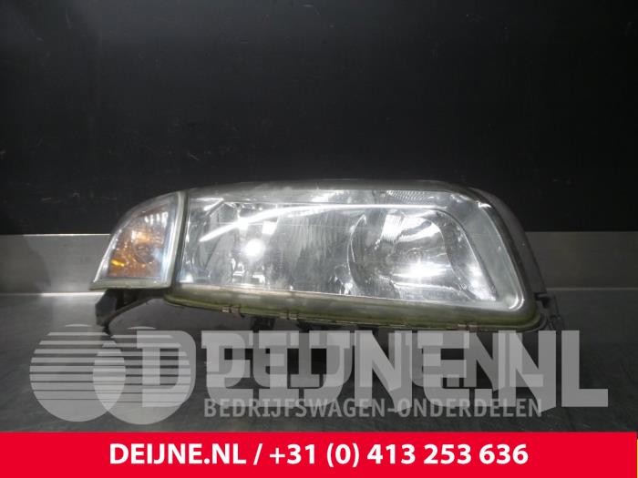 Volvo S80 Scheinwerfer rechts O4042