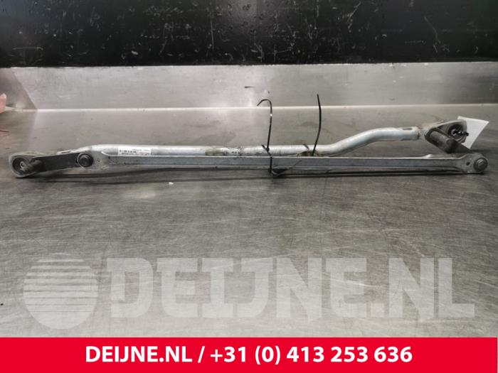 Volvo S60 Wiper mechanism O4136