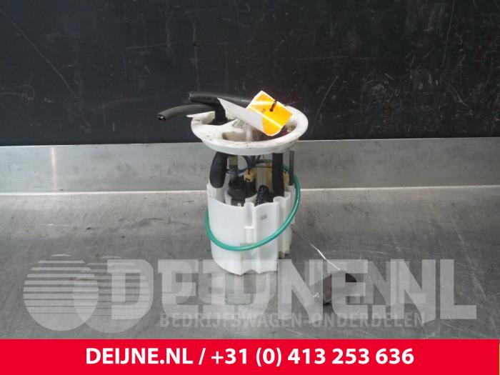 Gebruikte Tank element Pomp Volvo V40 (MV) 2.0 D4 20V Prijs € 45,00 Margeregeling aangeboden door van Deijne Onderdelen Uden B.V.