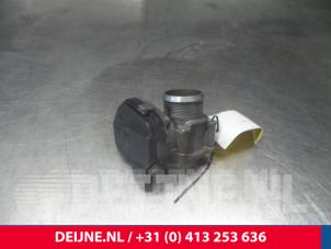 Volvo S40 Throttle body O4551 photo 2