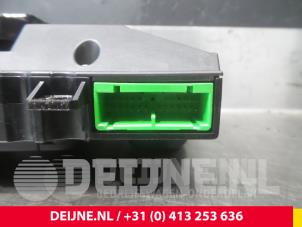 Volvo S60 Heater control panel O4718 photo 3