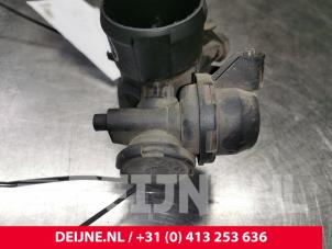 Volvo V50 Drosselklappengehäuse O4758 foto 2