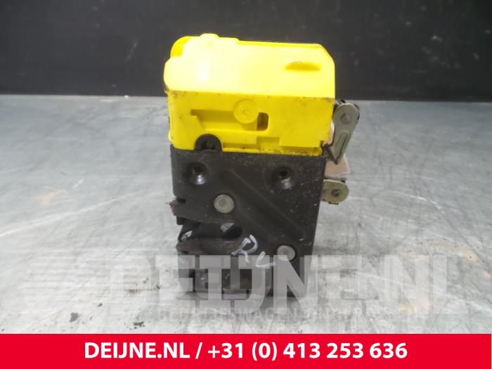Volvo S60 Türschlossmechanik 4-türig rechts vorne O4938