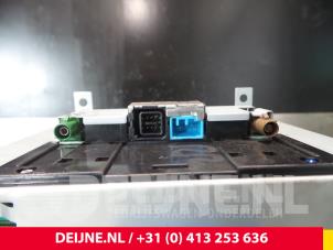 Volvo V70 Navigation display O5123 photo 2
