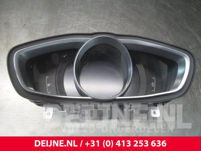 Volvo V40 Kilometerteller KM O5181