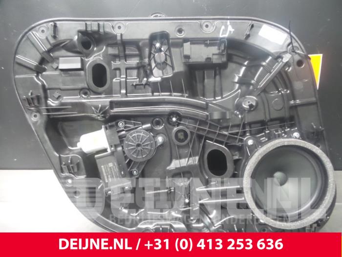 Volvo V90 Fenstermechanik 4-türig links hinten O5304