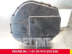 Volvo V40 Throttle body O5554 photo 2