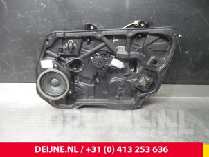 Gebruikte Ruitmechaniek 4Deurs rechts-voor Volvo S60 II (FS) 2.0 D3 20V Prijs € 75,00 Margeregeling aangeboden door van Deijne Onderdelen Uden B.V.