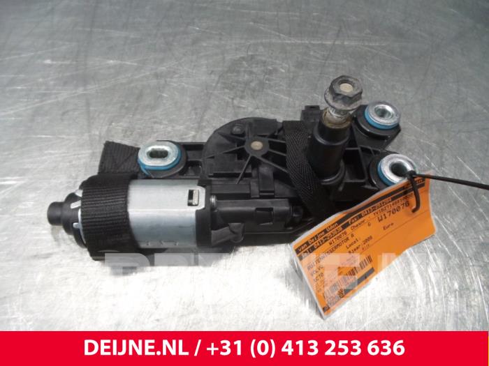 Volvo XC70 Scheibenwischermotor hinten O5829