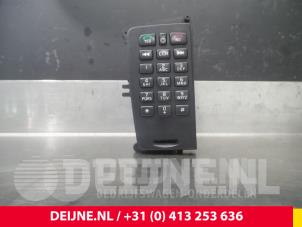 Gebruikte Module Telefoon Volvo V70 (SW) 2.4 D5 20V Prijs € 20,00 Margeregeling aangeboden door van Deijne Onderdelen Uden B.V.