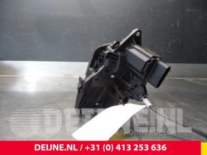 Volvo XC90 Front door lock mechanism 4-door, right O6088 photo 2