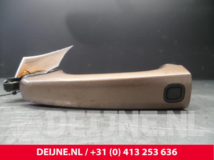 Volvo XC60 Front door handle 4-door, right O6466
