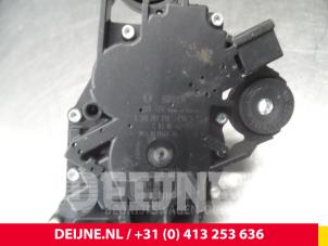 Volvo V50 Scheibenwischermotor hinten O6506 foto 2