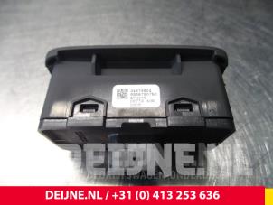 Volvo XC90 Tailgate switch O6592 photo 3