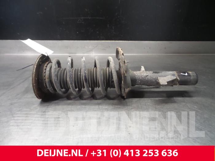 Volvo V70 Front shock absorber rod, left O6678