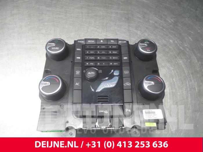 Volvo V70 Kachel Bedieningspaneel O6826