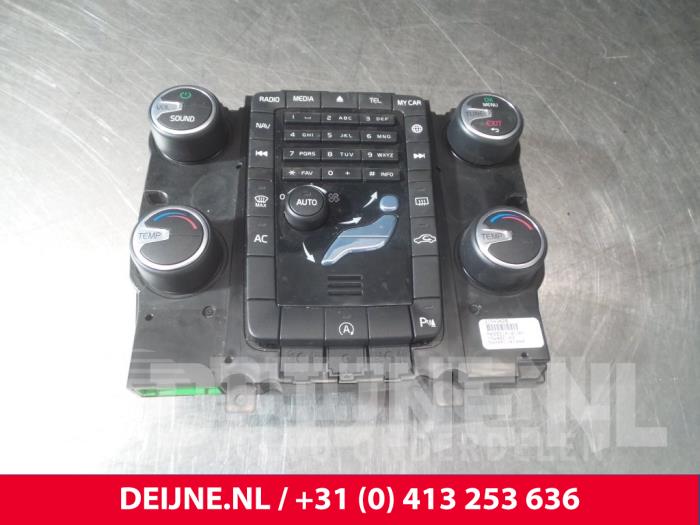 Volvo V70 Heizung Bedienpaneel O6831