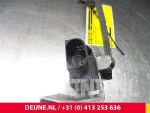Volvo S60 Xenon height adjustment O6890 photo 3
