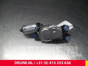 Volvo V70 Ruitenwissermotor achter O6984 foto 2