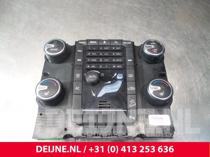 Volvo XC60 Kachel Bedieningspaneel O7083