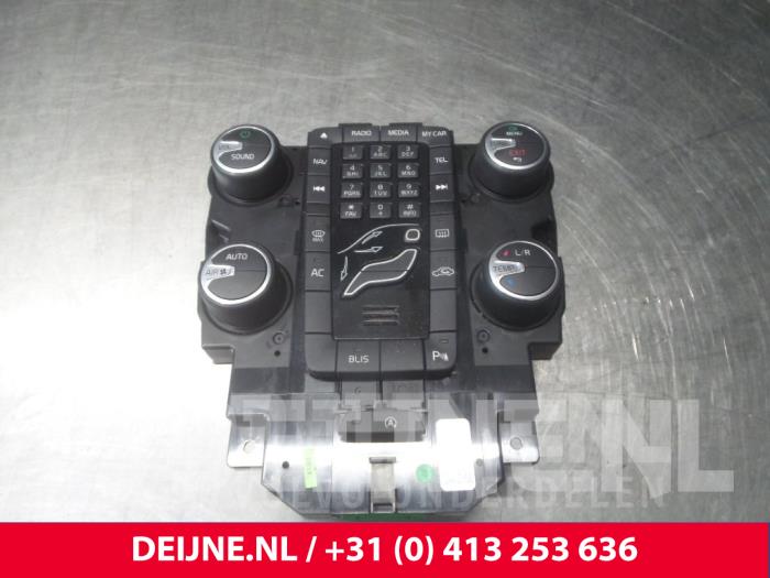 Volvo V40 Kachel Bedieningspaneel O7181