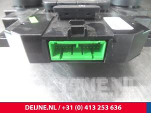 Volvo V40 Heater control panel O7182 photo 3