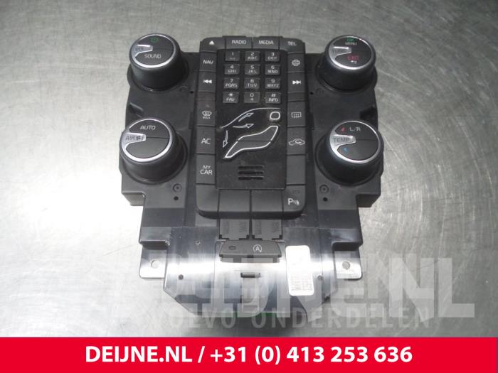Volvo V40 Heater control panel O7187