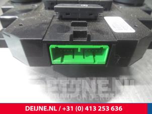 Volvo V40 Kachel Bedieningspaneel O7187 foto 3