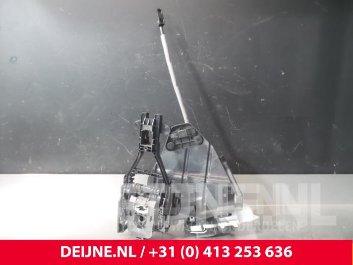 Volvo V40 Deurslot Mechaniek 4Deurs rechts-voor O7356