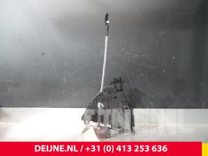Volvo V40 Front door lock mechanism 4-door, right O7356 photo 3