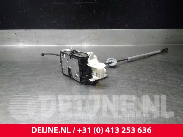 Volvo V40 Deurslot Mechaniek 4Deurs rechts-voor O7363