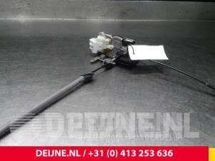 Volvo V40 Front door lock mechanism 4-door, right O7363 photo 2
