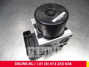 Volvo V70 ABS pump O7519 photo 3