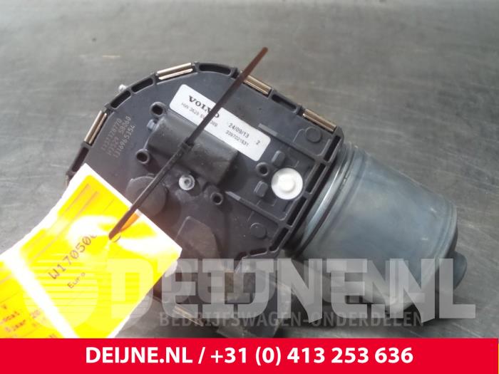 Volvo XC60 Scheibenwischermotor vorne O7775