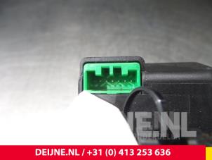Volvo S60 Bremsassistent Sensor O7790 foto 3