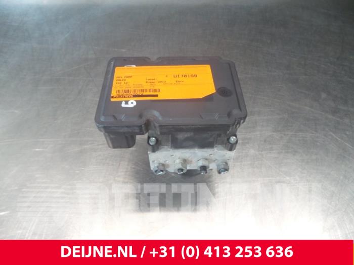 Gebruikte ABS Pomp Volvo V40 (MV) 2.0 D3 20V Prijs € 20,00 Margeregeling aangeboden door van Deijne Onderdelen Uden B.V.