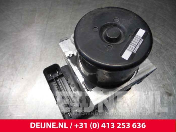 Volvo V40 ABS Pomp O7801