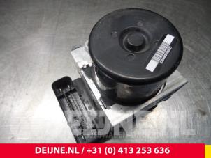 Gebruikte ABS Pomp Volvo V40 (MV) 2.0 D4 20V Prijs € 100,00 Margeregeling aangeboden door van Deijne Onderdelen Uden B.V.