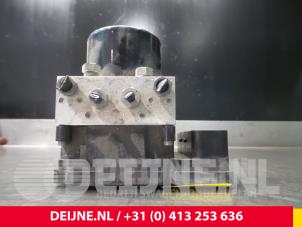 Volvo V40 ABS Pumpe O7801 foto 2