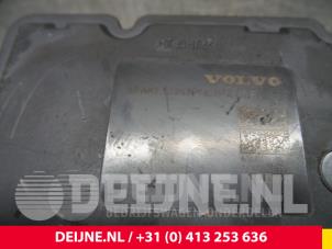 Volvo V40 ABS Pumpe O7809 foto 2
