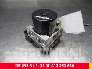 Volvo V40 ABS Pumpe O7809 foto 3