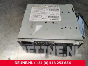 Volvo XC90 CD player O8157 photo 2